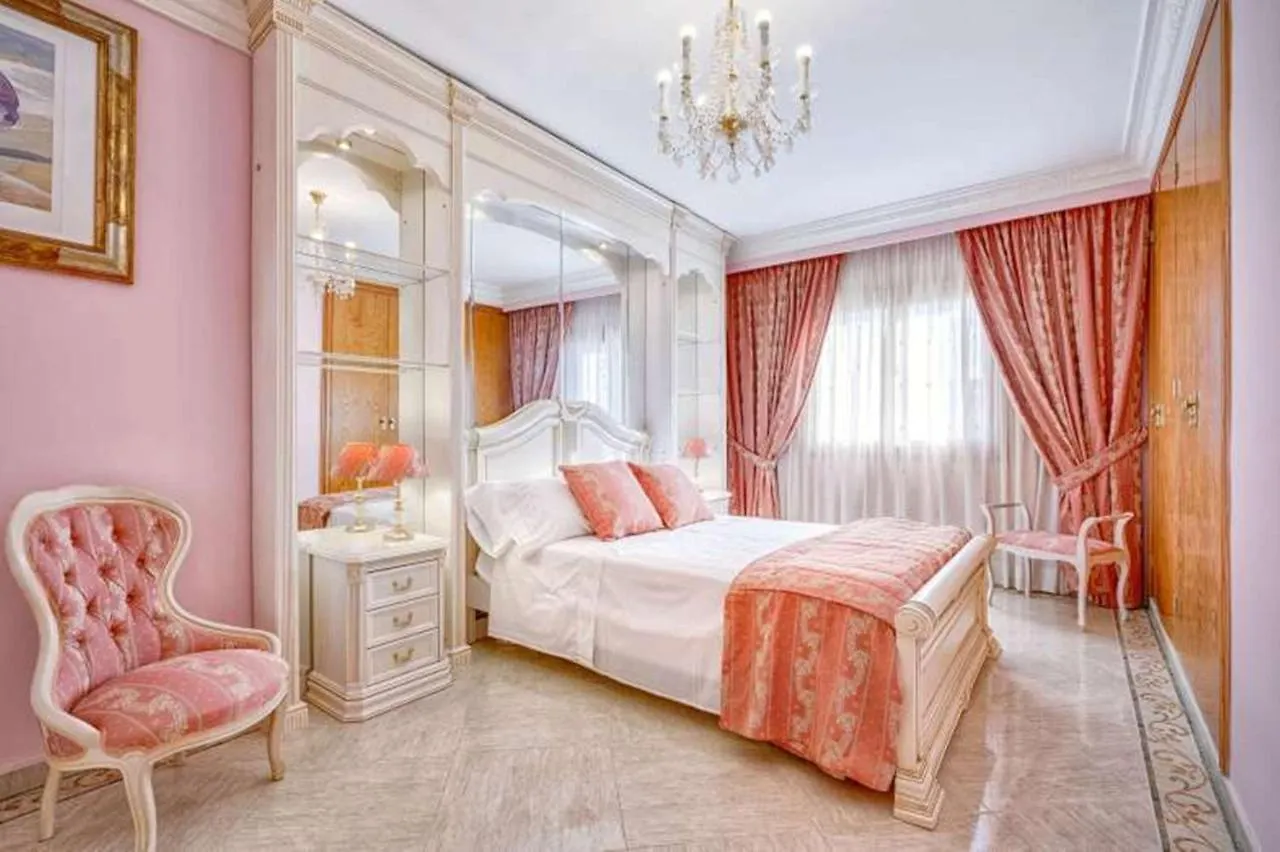 Villa Chabela Badia Blava 0*,